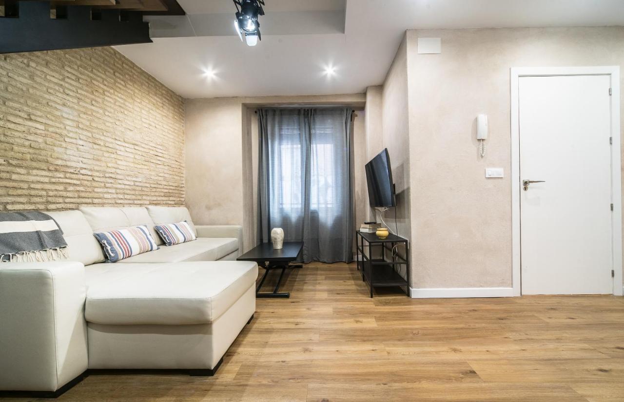 Rey De Sevilla Flats - Duplex Museo Екстериор снимка