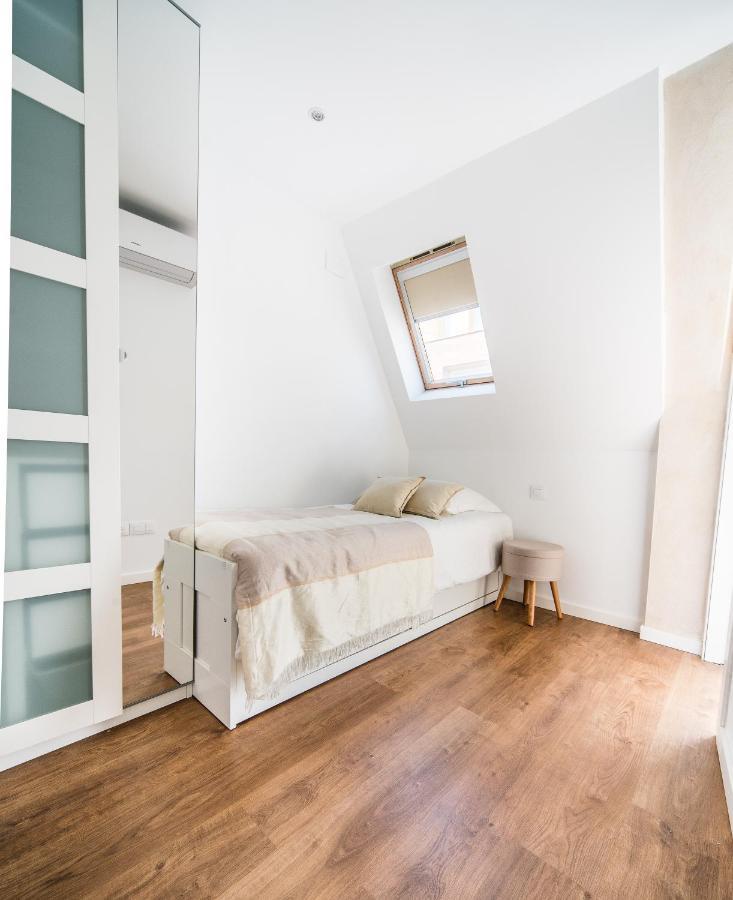 Rey De Sevilla Flats - Duplex Museo Екстериор снимка
