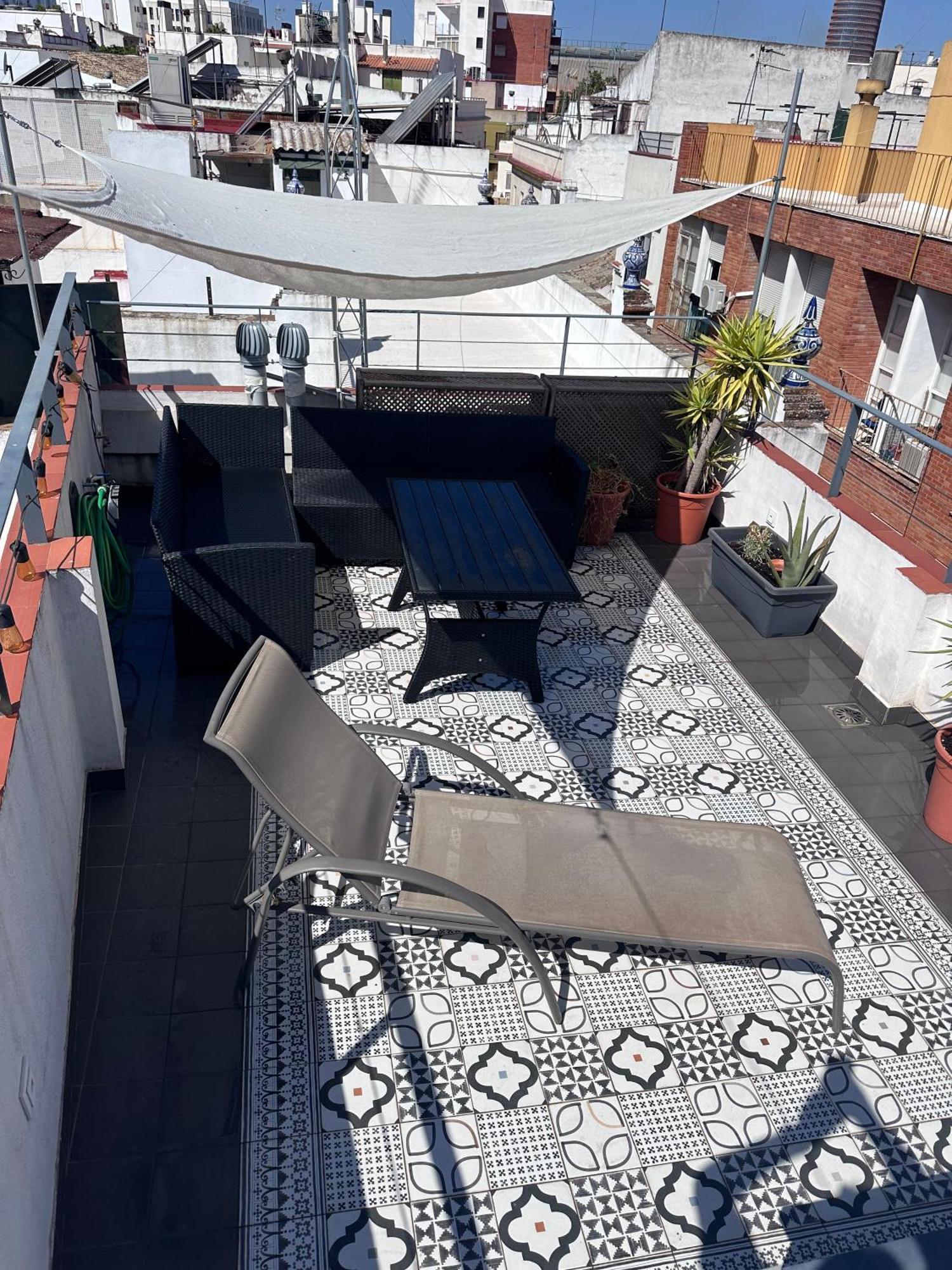 Rey De Sevilla Flats - Duplex Museo Екстериор снимка