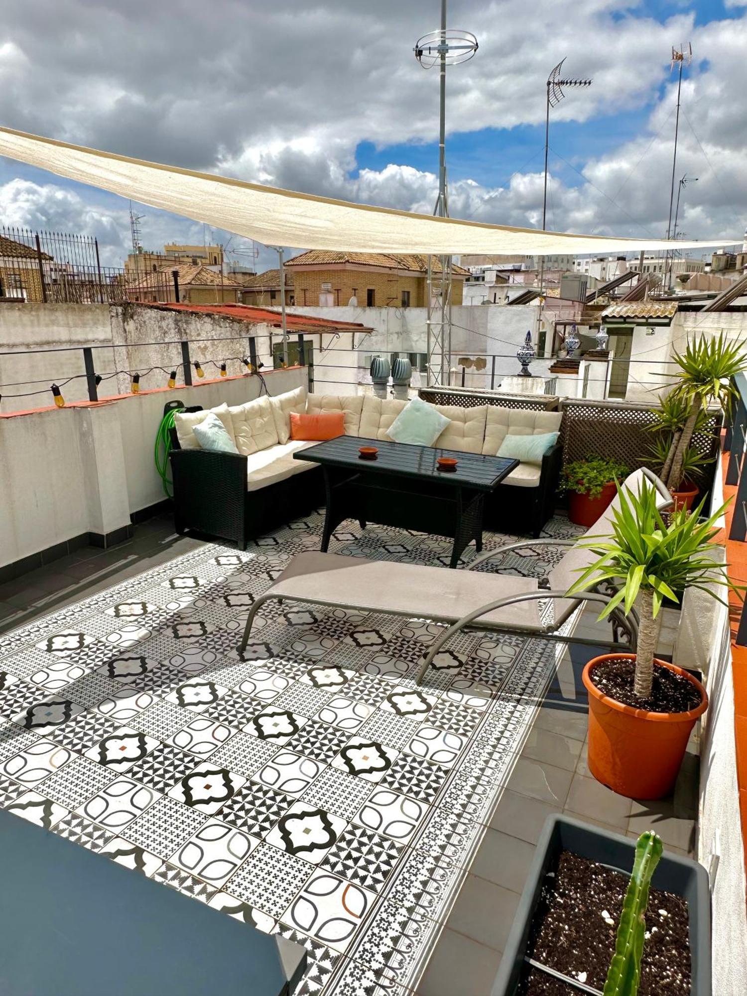 Rey De Sevilla Flats - Duplex Museo Екстериор снимка