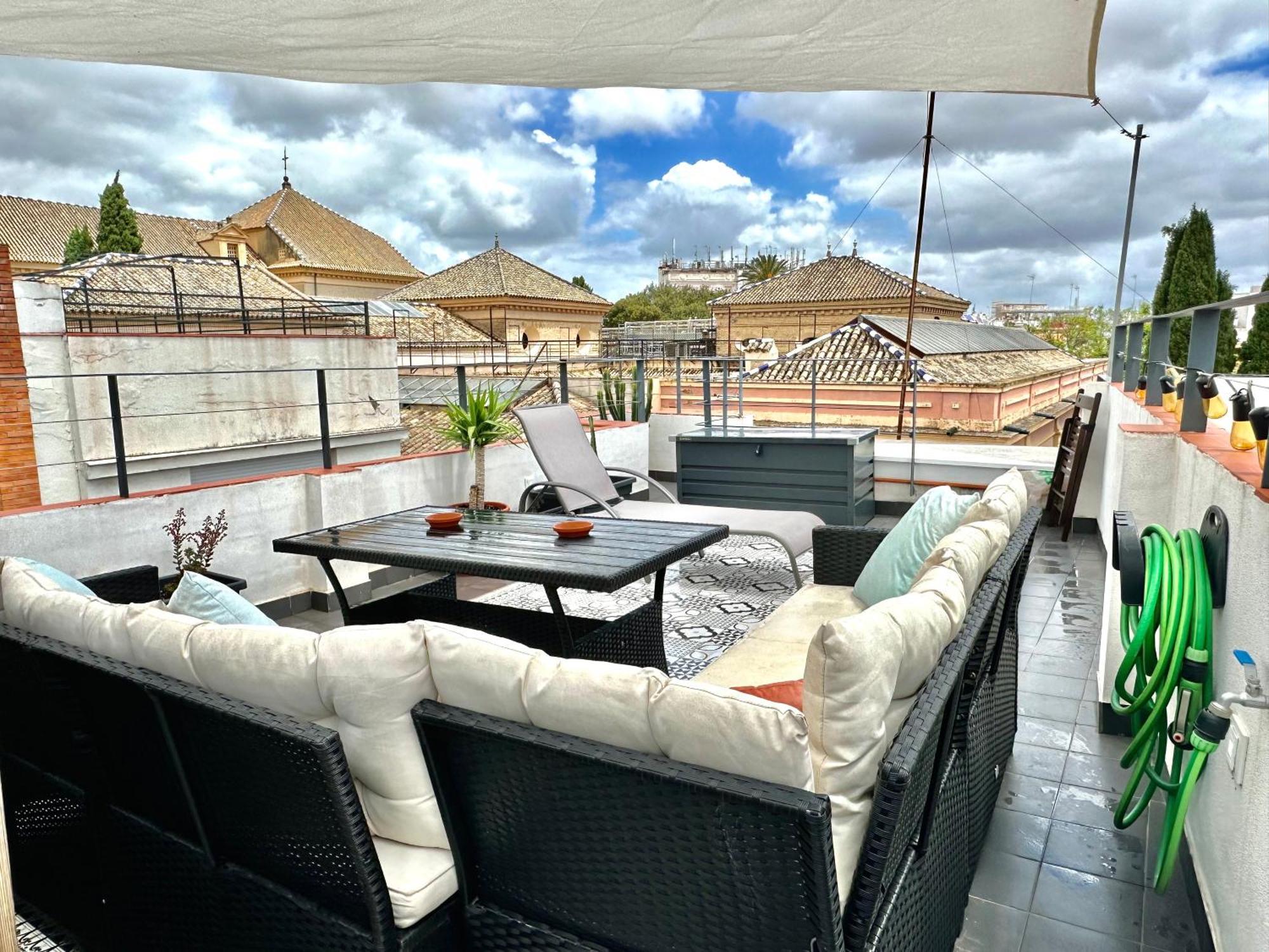 Rey De Sevilla Flats - Duplex Museo Екстериор снимка